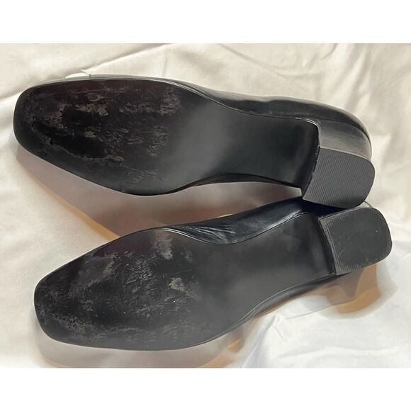 Naturalizer Black Leather Slip On Pump Size 9D/B - Picture 4 of 5